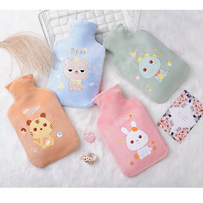 Mažas 500 ml karšto vandens butelis pliušinis animacinis filmas natūralios gumos dirbtinio kailio šiltas žieminis PVC šiltas rankų grotelės žieminis karšto vandens maišelis