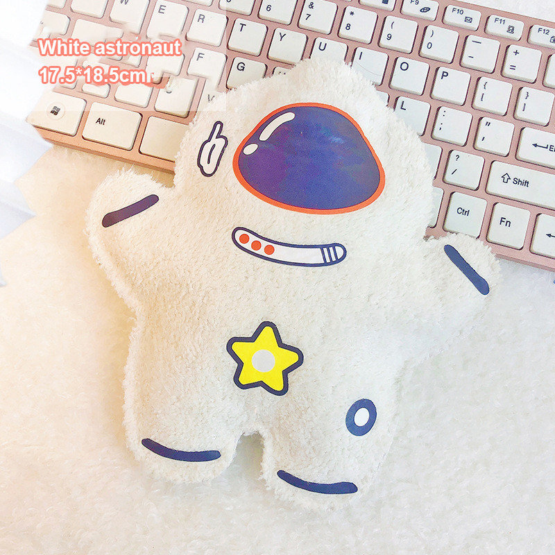 Armas plüüsis kuumaveekoti süstimine kuumaveepudeliga kaasaskantav multikas armas miniveepudel, lihtne ja vastupidav kuumaveekott