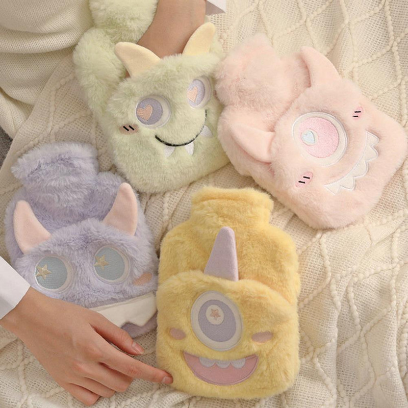 Naudingas išsklaidyti šaltą mielą animacinio filmo formos nešiojamas karšto vandens butelis bendrabučio rankų šildytuvui karšto vandens butelis