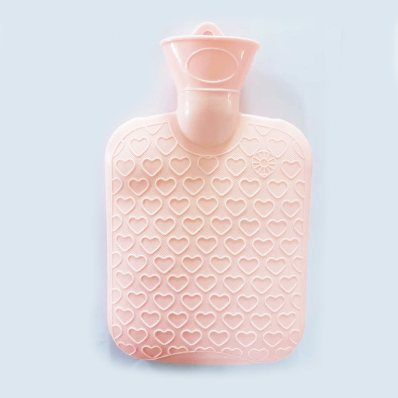 Πυκνωμένο μπουκάλι έγχυσης ζεστού νερού Χειμερινές σακούλες νερού ζεστών χεριών Pvcleakproof Bely foot Wamers with Heart Pattern Οικιακά
