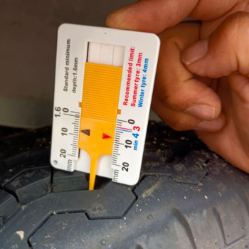Уред за измерване на дълбочина на гумите на автомобилните колела 0-20 mm Дептометър на протектора на гумите Индикатор за дълбочина Уред за измерване на ремаркета за мотоциклети Ван Измервателен инструмент TXTB1