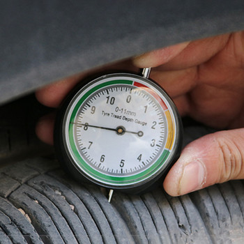 Дълбочина на протектора на гумите на автомобилни колела Измерване на линийка Камиони Ван Цифров инструмент за наблюдение на показалеца Уред за откриване на дълбочината на протектора на гумите
