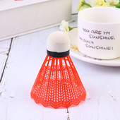 6 tk Shuttlecock värvilised nailonist sulgpalli korgist pallikomplektid mitmevärvilised värvilised nailonist sulgpalli korgist pallid