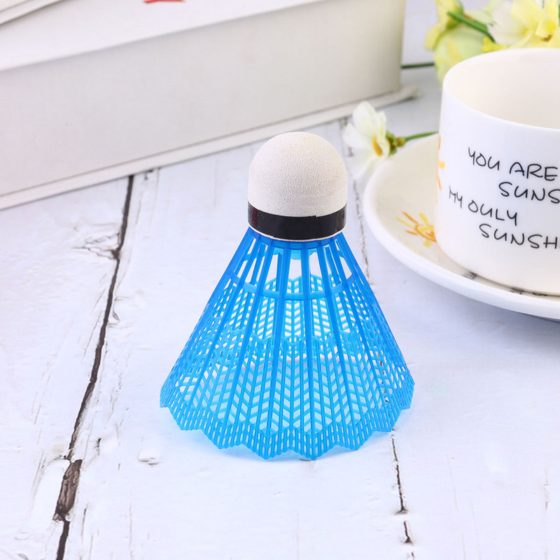 6 tk Shuttlecock värvilised nailonist sulgpalli korgist pallikomplektid mitmevärvilised värvilised nailonist sulgpalli korgist pallid