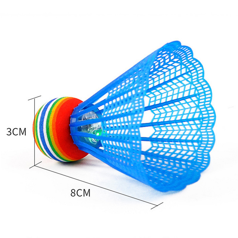 4 vnt LED lemputės Badmintono Shuttlecocks Švyti tamsoje Badmintono paukščiai, skirti sporto veiklai viduje lauke Mėlyna