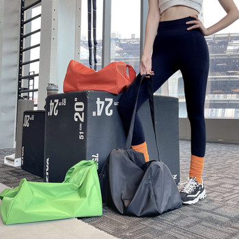 Модна дама Професионална спортна фитнес чанта за пътуване Найлонова водоустойчива чанта за йога фитнес тренировъчна чанта Голям капацитет Чанта за кръст Дамски чанти