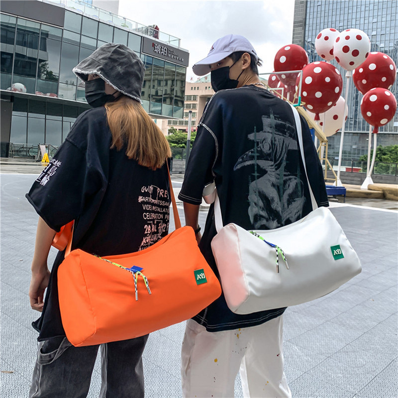 Nailonist spordikott Suure mahutavusega kaasaskantavad spordikotid, veekindlad multifunktsionaalsed kulumiskindlad kinnitusvööga reisiujumiseks