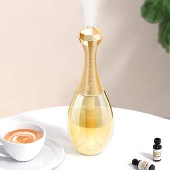 Mini Air Humidifier 300ml Ultrasonic Cool Mist Maker with Colorful Atmosphere Light Car Humidifier Car Bottle Diffuser