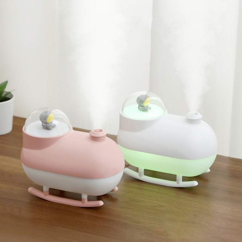 Svemirski brod Astronaut Ovlaživač zraka 300ML Aromaterapijski difuzor Mini stolni pročistač Ovlaživač zraka za kućni ured Cool Mist Maker