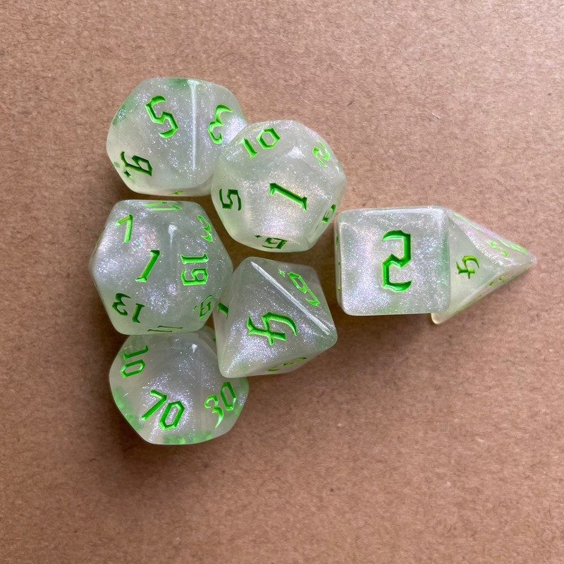7tk/komplekt Väliskaubandus Uus toode Uus font White Chameleon Dice Lauamäng Running Group