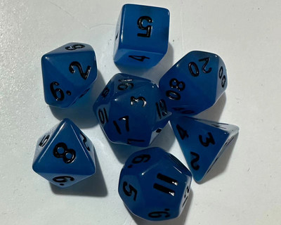 7vnt./rinkinys Skaidrus fluorescencinis kelių aspektų kauliukų rinkinys Stalo žaidimų priedai