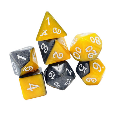 7 tk. Mitmetahuliste täringutega täringukomplekt, peotarbed, matemaatika loendamise õppevahendid