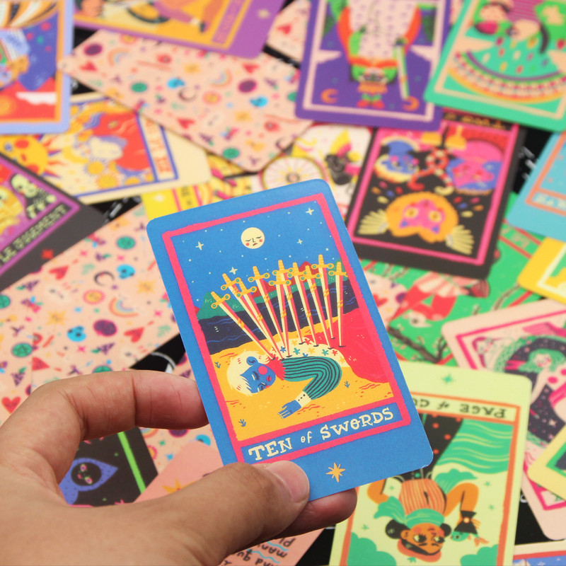 2023. aasta uues stiilis romaan, populaarne tarot noortele Salapärane saatuse ennustamise tarot koos elektroonilise juhendiga