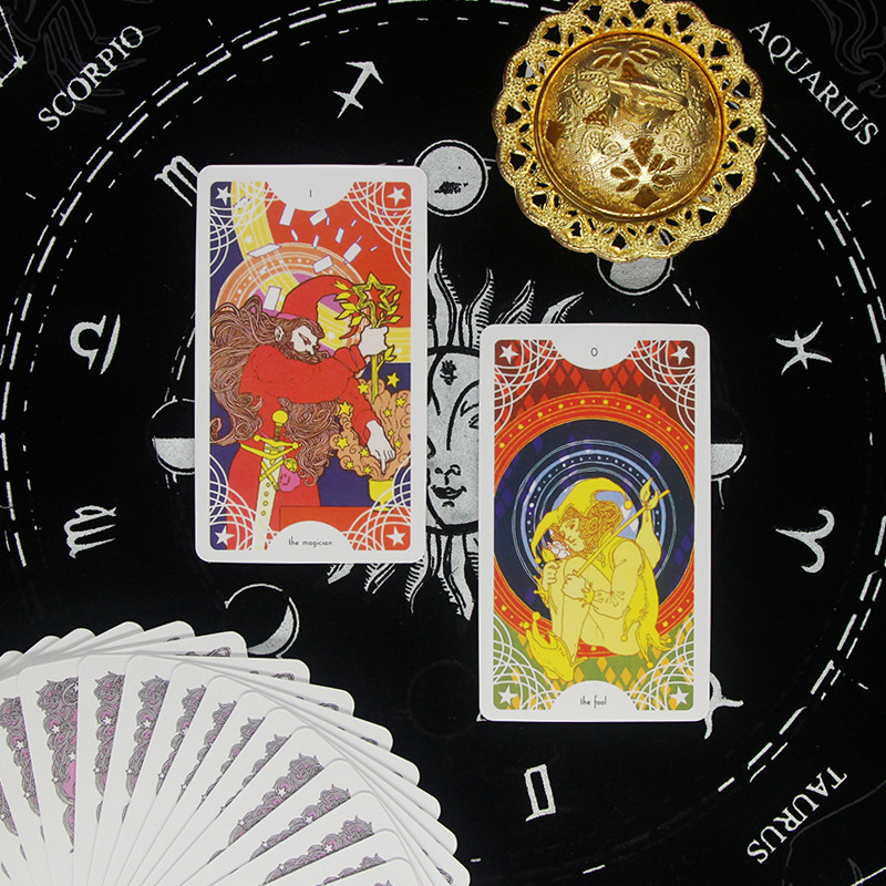 Karštas 2023 m. išpardavimas Aukštos kokybės Taro vandeniui atsparios kaladės kortos Likimo būrimas Žaidimo kortos Paslaptingas vakarėlio draugo žaidimas