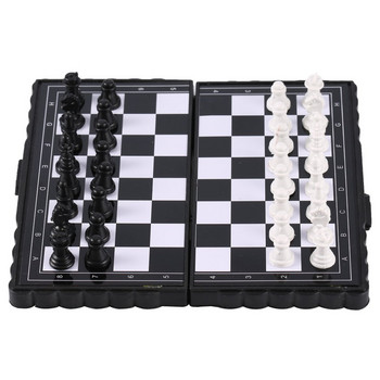 1 комплект мини международен шах, сгъваема магнитна пластмасова шахматна дъска, преносима детска играчка, преносим комплект за шах на открито