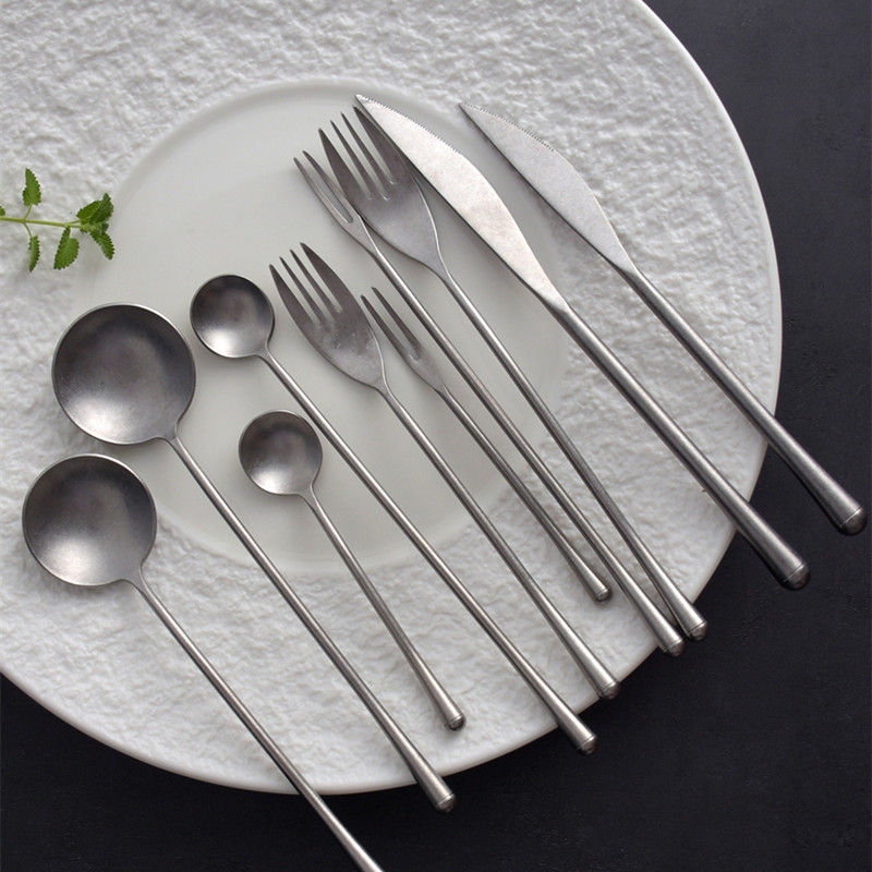 Retro matinis 304 nerūdijančio plieno indų rinkinys Stalo įrankių rinkiniai Vestuvių šakutės kepsnys peiliai Kavos šaukštelis išlenkti indai Kelionės