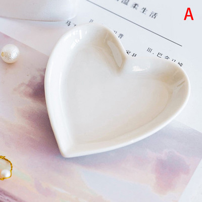 1 tk armas südamekujuline väike taldrik Minitaldrikuga keraamiline taldrik Loominguline suupistetaldrik salati õhtusöögikandik kastmenõu Köögitööriist