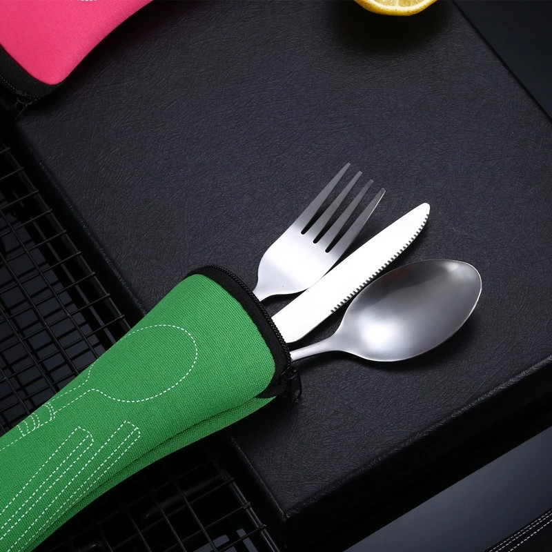 3 vnt / rinkinys pietų reikmenys, nešiojami spausdinti nerūdijančio plieno šaukštai šakutės kepsnių peilių rinkiniai Kelioniniai stalo įrankiai stalo su maišeliu šaukštų rinkinys