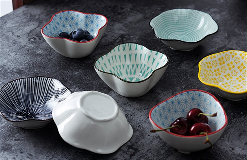 Väike loominguline roog maitseainekastme nõu keraamiline taldrik kastmiskauss või suupiste sushi äädikanõud alustass keraamiline sojakastme tass