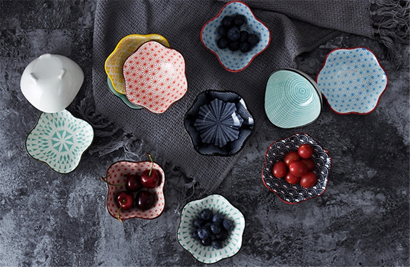 Väike loominguline roog maitseainekastme nõu keraamiline taldrik kastmiskauss või suupiste sushi äädikanõud alustass keraamiline sojakastme tass