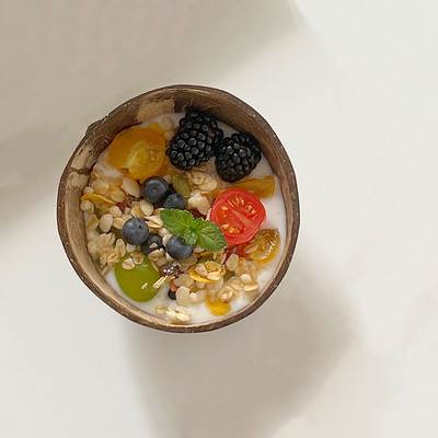 Decor Hommikusöögisalat Serveerimiskauss Naturaalsed kookospähklid Jogurt Magustoit Kaerahelbekauss Pulmapidu Suupisted Eelroakauss Lauanõud