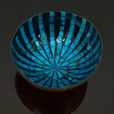 Kookoskausid puidust poleeritud puuviljasalati nuudli-riisikauss orgaanilise kookosõliga looduslike pähklitega kausid köögitööriist