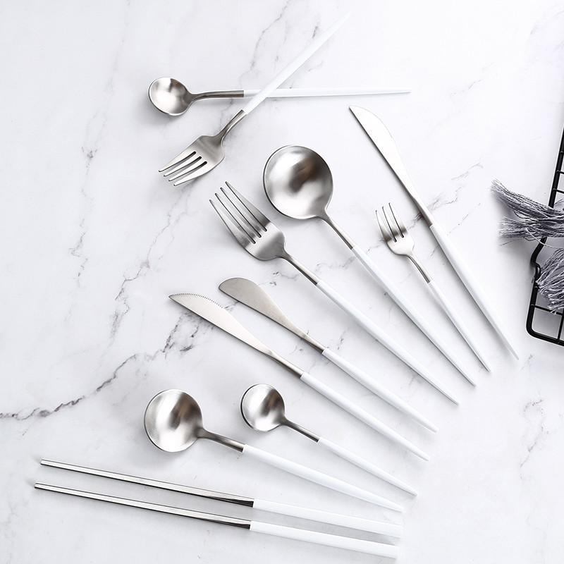 Kallis toidulauanõude komplekt roostevabast terasest võinoad söögipulk praad nuga kahvel kohvilusikas teelusikas hõbenõude komplektid pulma