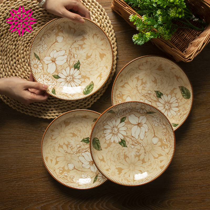 „Camellia 8“ virtuvės diskas, desertas, salotos, užkandis, maža vakarienė ir kt. lėkštė. Galima plauti mikrobangų krosnelėje, orkaitėje ir indaplovėje, atspari įbrėžimams