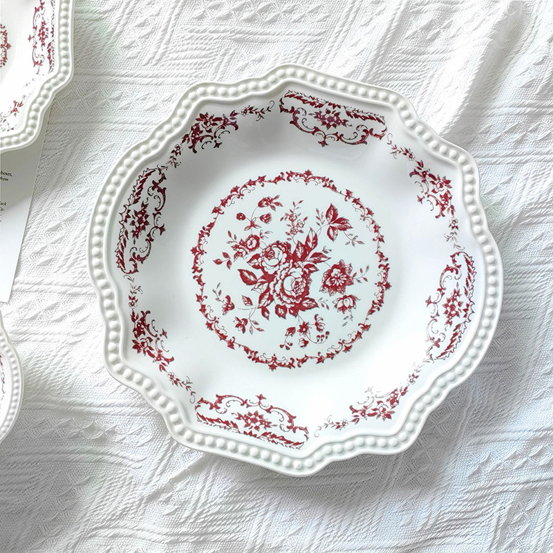 Kaasaegne keraamiline taldrik käsitsi maalitud lillekujundus Pärastlõunatee puuviljasalatitaldrikud Euroopa lääne restorani lauale mõeldud magustoiduroog