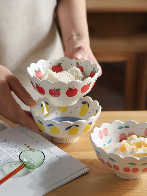 Loominguline keraamiline kauss Armas kodune jogurti magustoidukauss tüdrukule südamest puuviljasalati kauss