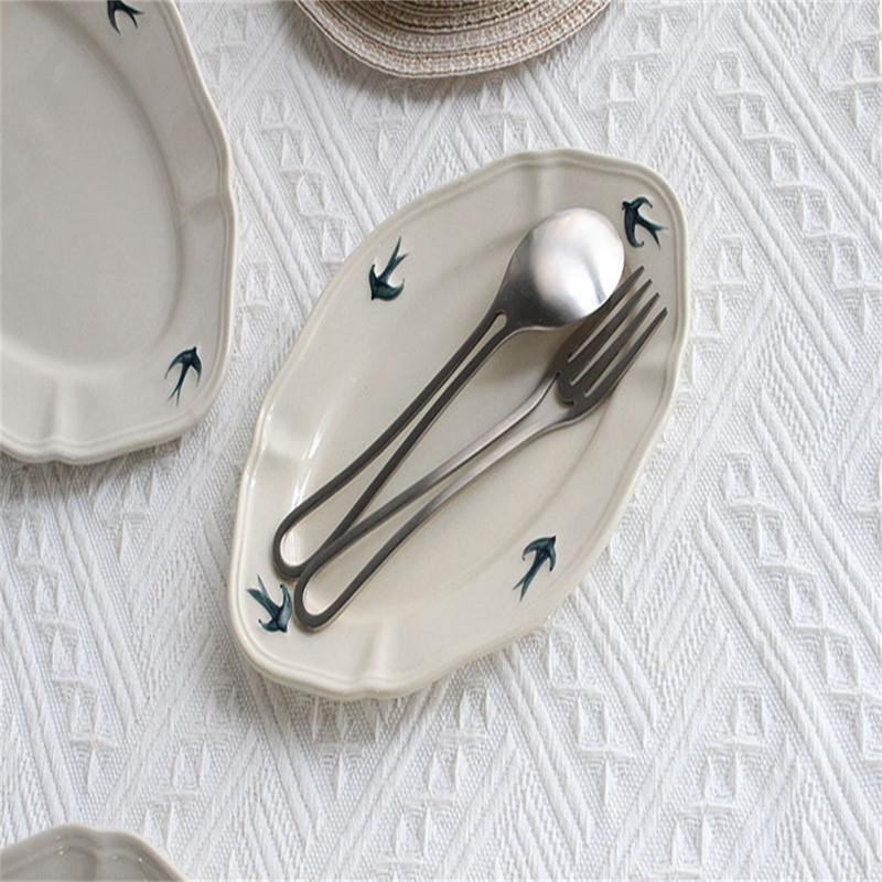 Μπριζόλα Κεραμικός δίσκος Egetable Plate Swallow Plate Πιάτο γλυκού Γιαπωνέζικου στυλ Ζωγραφισμένο στο χέρι Relief Plate Retro Household