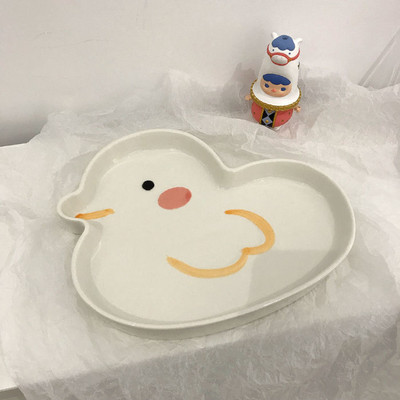 Juokingi lėkštės, kūrybingi nišų dizainai, keraminės lėkštės, mieli animacinių filmų buitiniai desertai, vaisiai