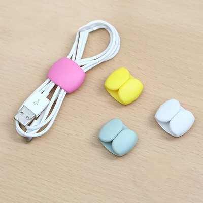 4 vnt. kabelio vyniotuvas Apvalus kabelio spaustukai Mobiliojo telefono USB ausinių įkroviklio laikiklis Stalinis tvarkytuvas Laido laidas Stalinio kompiuterio kabelių valdymas