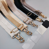 Mobiiltelefoni kaelapael, ristkorpuse reguleeritav tagakülg koos karusnahaga ruudulise mobiiltelefoni ümbrisega rippuv kott, pikk diagonaalklambriga kaelarihma kett