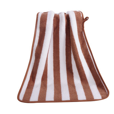 Greitai džiūstantis sportinis rankšluostis, kelioninis plaukimo joga, ypač minkšta, lengva, ypač sugerianti mikropluošto medžiaga, skirta treniruoklių salėje bėgiojančioms moterims, vyrams