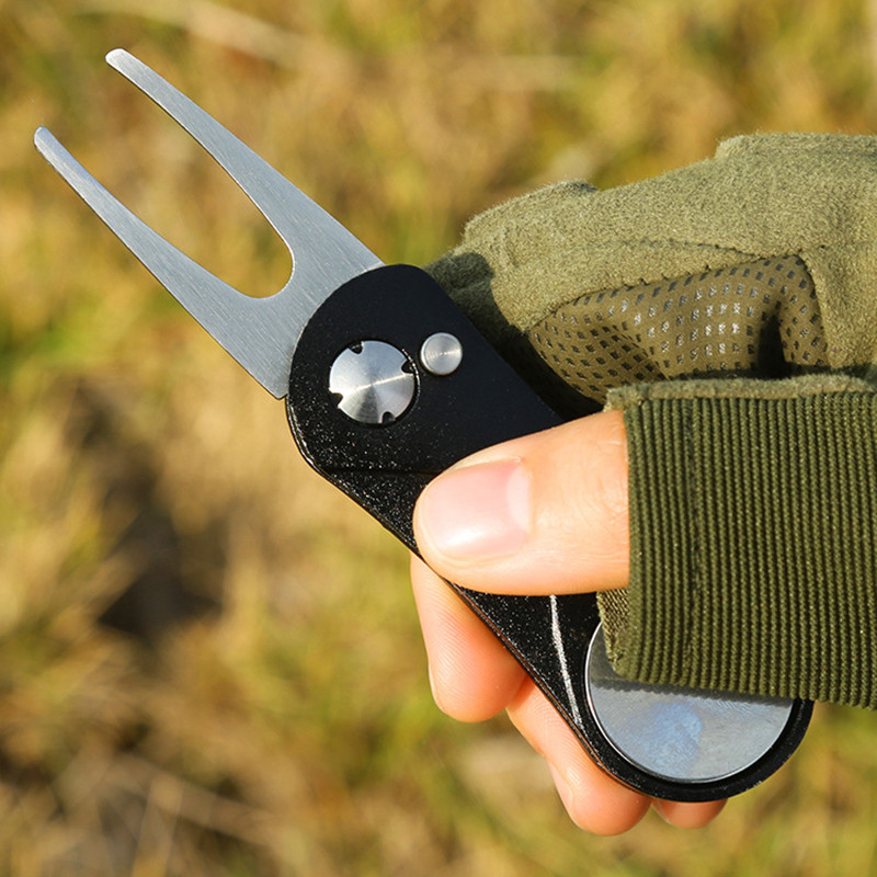 Golf Divoti remonditööriista hark magnetpalli markeri puhastusvahendi ja hüpiknupuga rohelise kahvliga Golfitarvikud Sporditarbed