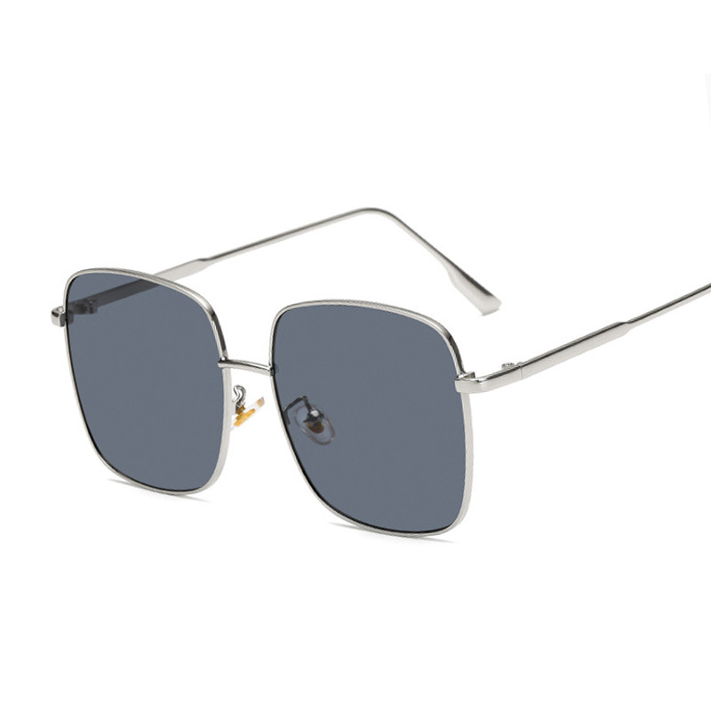 Metaliniai kvadratiniai akiniai nuo saulės Moteris Gamintojas Dizainerė Prabangūs akiniai nuo saulės Moteriški dideli rėmeliai Vandenyno objektyvas Veidrodis Vintage Oculos De Sol