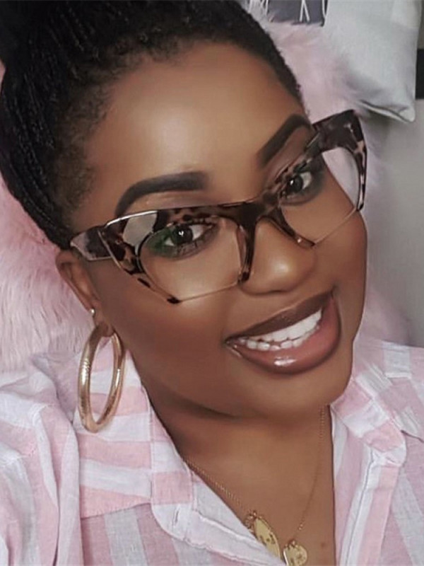 2022-es évjáratú macskaszemüvegek átlátszó vázú női divatos átlátszó optikai szemüvegkeret macskaszemüvegkeretek női szemüvegek