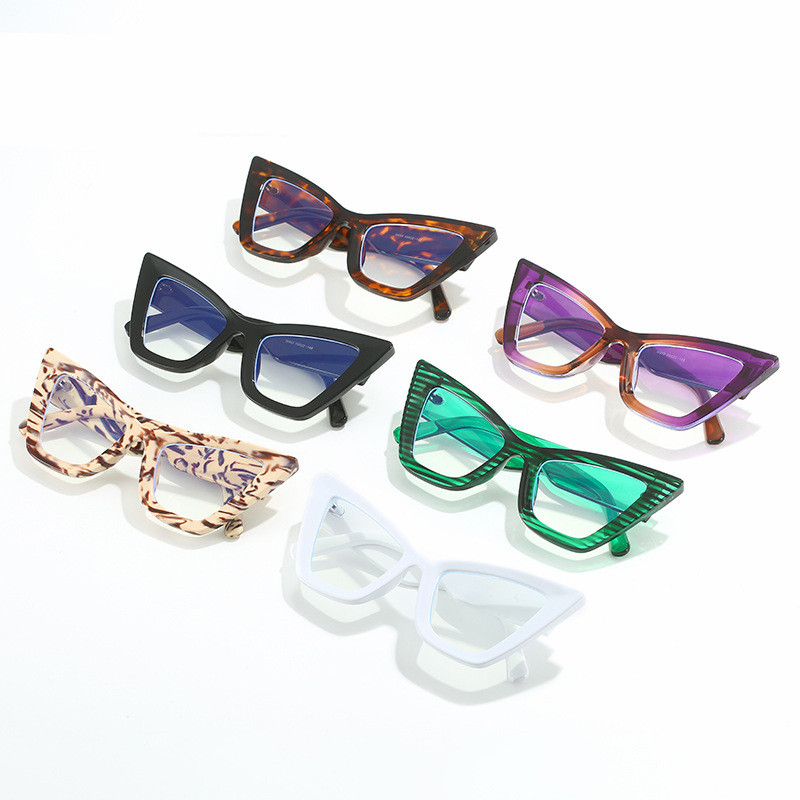 Modni obojeni mačkasti okvir za naočale za žene Nove prozirne optičke naočale protiv plave svjetlosti Ženske prevelike naočale TR90