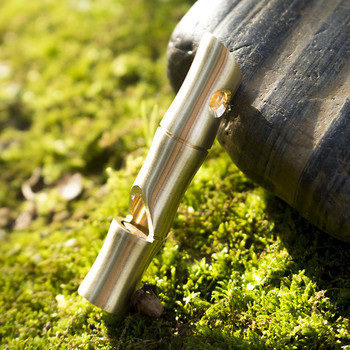 Σφυρίχτρα επιβίωσης για εξωτερική ανατίναξη μετάλλων από ανοξείδωτο ατσάλι / ορειχάλκινο σφύριγμα μπαμπού Wild life-saving Equipment Competition Whistle