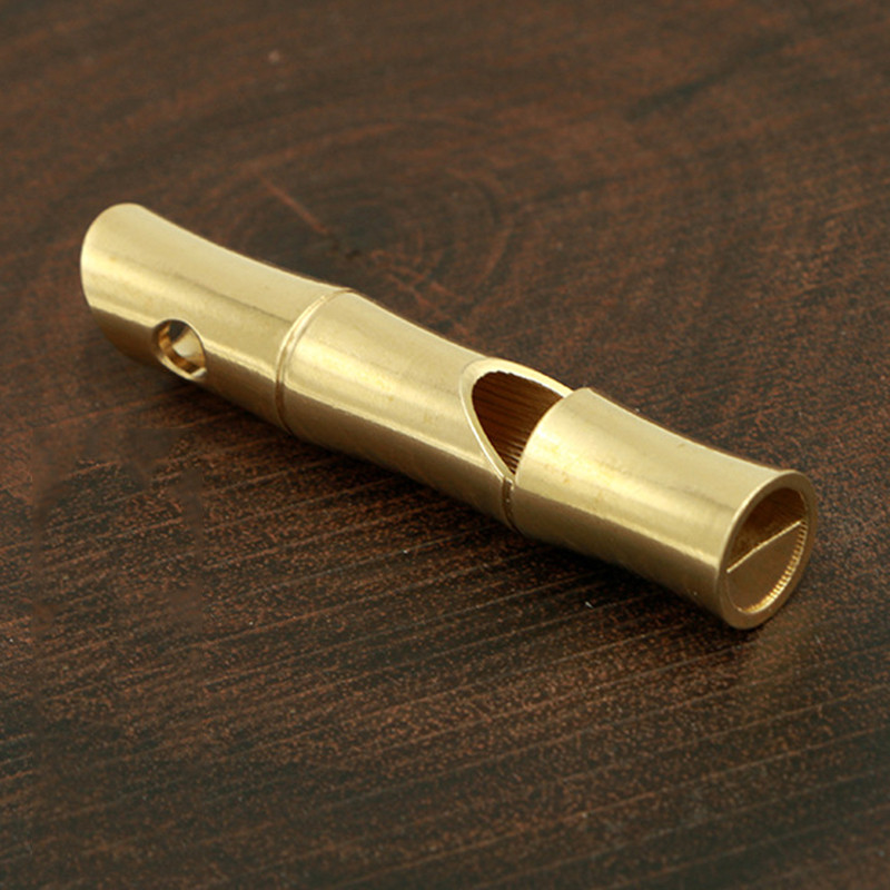 Σφυρίχτρα ορειχάλκινου μπαμπού σφυρίχτρα καθαρού χαλκού Μεταλλική σφυρίχτρα εξωτερικού χώρου Survival EDC σφυρίχτρα Μπρελόκ Μπρελόκ Εξωτερικά εργαλεία