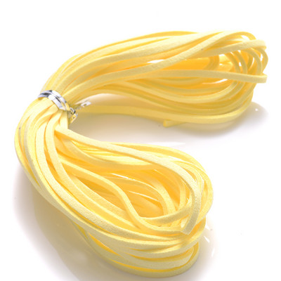 iYOE 5/20 μέτρα 38 Χρώματα 2,5 χιλιοστών Επίπεδη κορεάτικη βελούδινη κλωστή ψεύτικο δέρμα σουέτ Κορδόνι με κορδόνι για κατασκευή κολιέ βραχιόλι με πλεκτό