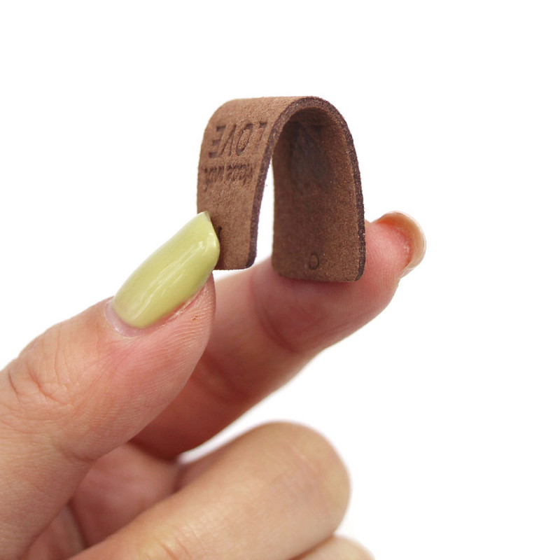 20 vnt. Rankų darbo etiketės drabužiams, pagamintam iš meilės Odinės etiketės Rankų darbo etiketės skrybėlėms Širdelės mezgimo etiketės Siuvimo priedai