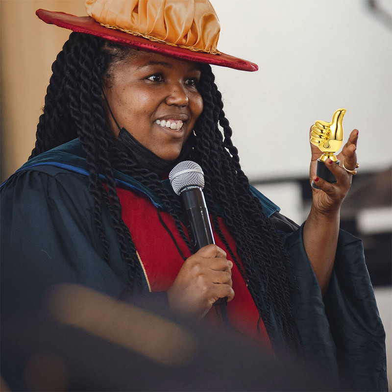 Mažojo trofėjaus nykščio apdovanojimai Vaikų darželių konkursas Juokingi dekoro trofėjai Adukt žaislų taurė