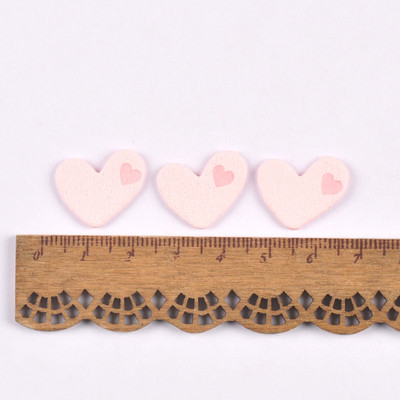 50Pcs Heart Pattern Love Embossing Кожени етикети Дрехи Направи си сам шевни аксесоари Консумативи за облекло Банер Етикети за ръчна работа c3508