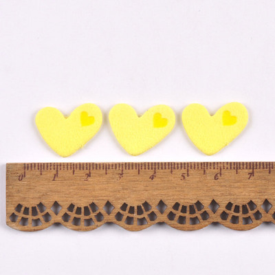 50Pcs Heart Pattern Love Embossing Кожени етикети Дрехи Направи си сам шевни аксесоари Консумативи за облекло Банер Етикети за ръчна работа c3508