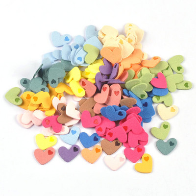 50Pcs Heart Pattern Love Embossing Кожени етикети Дрехи Направи си сам шевни аксесоари Консумативи за облекло Банер Етикети за ръчна работа c3508