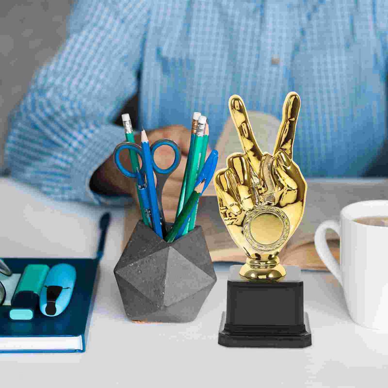 18 Παιδικά Αθλητικά Παιχνίδια Χρυσό Βραβείο Τρόπαιο Κύπελλο Ποδοσφαίρου Τρόπαια Πλαστικό Γραφείο