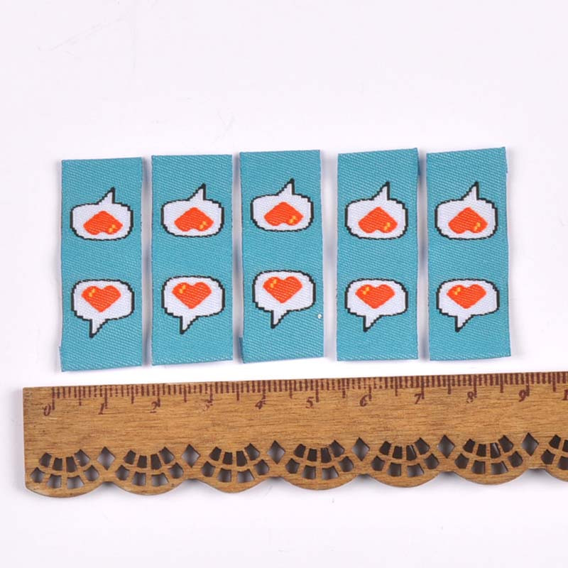 50ΤΜ/Παρτίδα Πολύχρωμα κεντήματα Ετικέτες για Ράψιμο Ενδυμάτων Χειροποίητα Αξεσουάρ Τσάντες Περιποίησης Ρούχων Ετικέτες Χειροτεχνίες DIY 1,5x4cm c2777