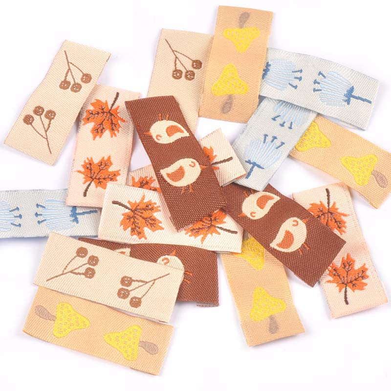 50 buc. Etichete lavabile cu broderie de artar/ciuperci Accesorii de cusut Genți de îngrijire Etichete de îmbrăcăminte pentru articole de îmbrăcăminte lucrate manual c3159